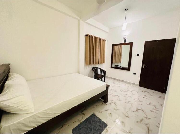 بنسيون Sithumini Inn Guesthouse