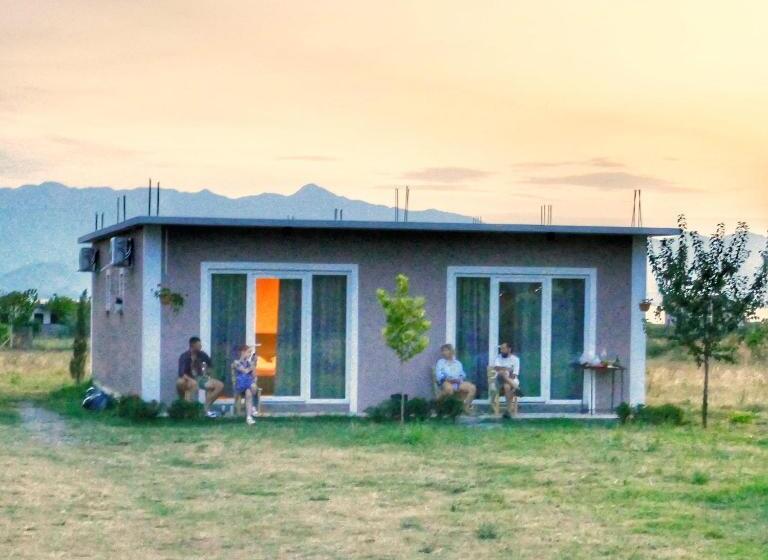 تختخواب و صبحانه Lake Room 1 Ballkan Guesthouse