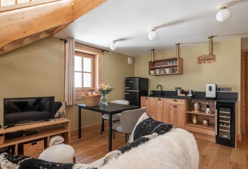 مبيت وإفطار Le Cellier & Spa