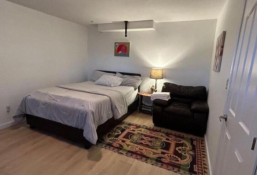 Charming B&b Retreat