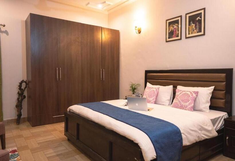 בית מלון כפרי Doon Lily