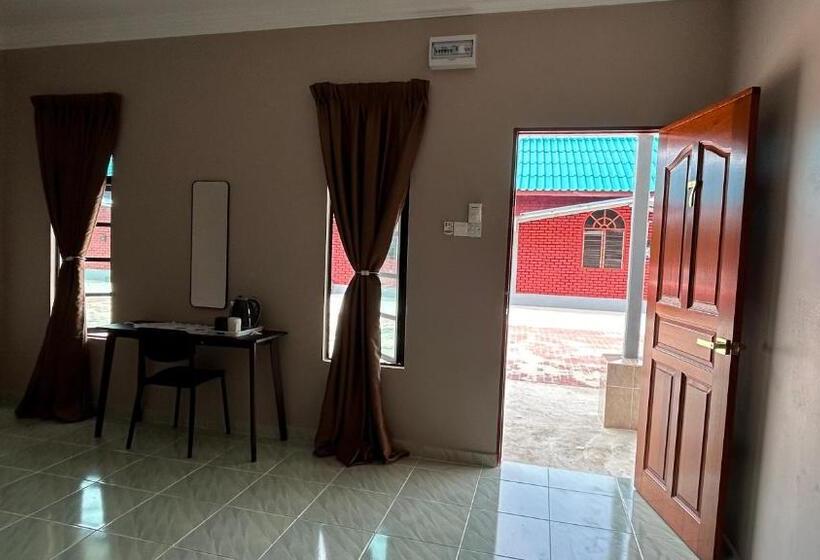فندق Sasuka Chalet Pantai Pandak