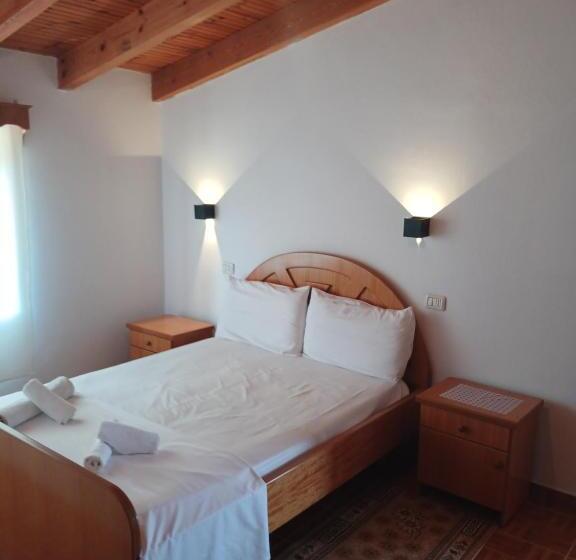 펜션 Ari S Cozy Rooms, Llogara