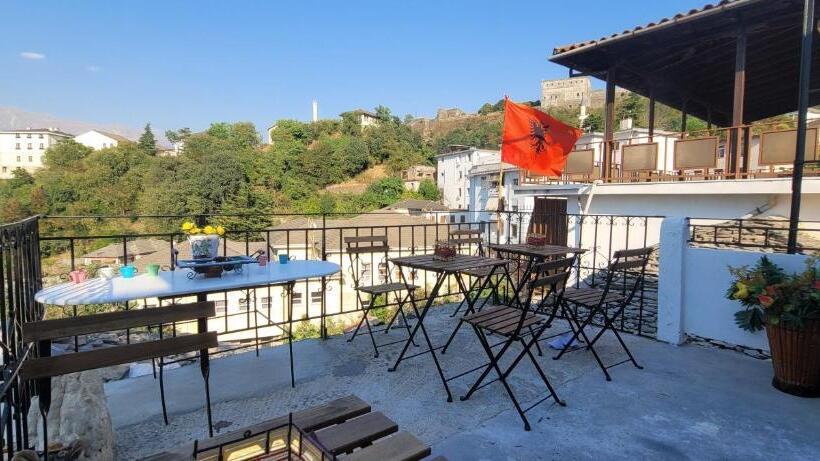 بنسيون Guest House Emily