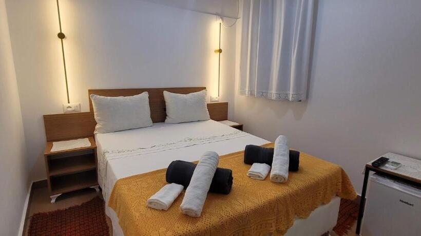 פנסיון Guest House Emily