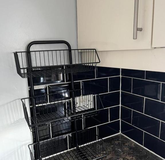 Пансион Superb Guest House Close To London 02