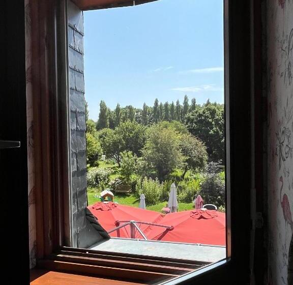 Общежитие Auberge De La Chesnaie