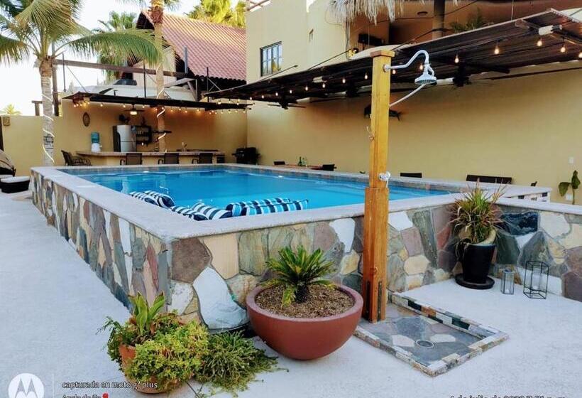 هاستل Luna Loreto