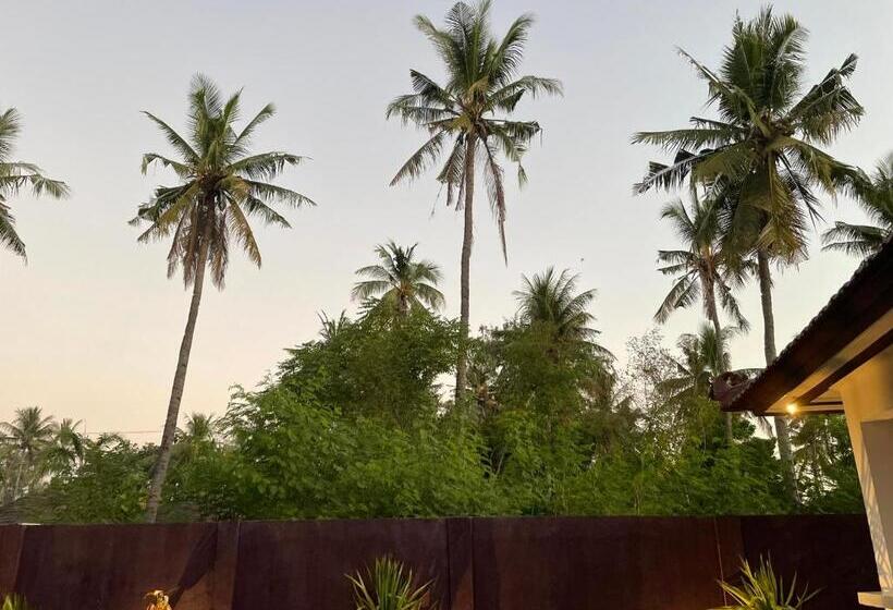 تختخواب و صبحانه Relax Villas Gili Air