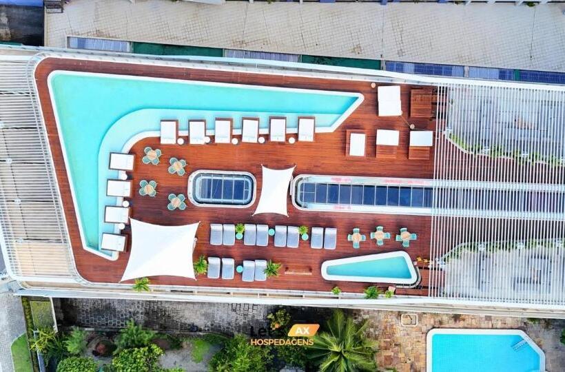 בית מלון כפרי Ax Setai Yacht