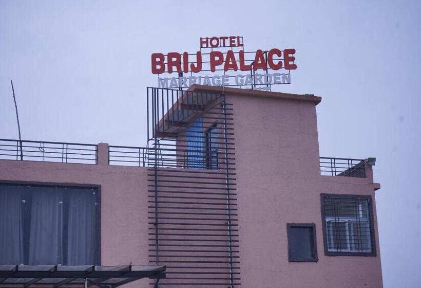 ホテル Brij Palace