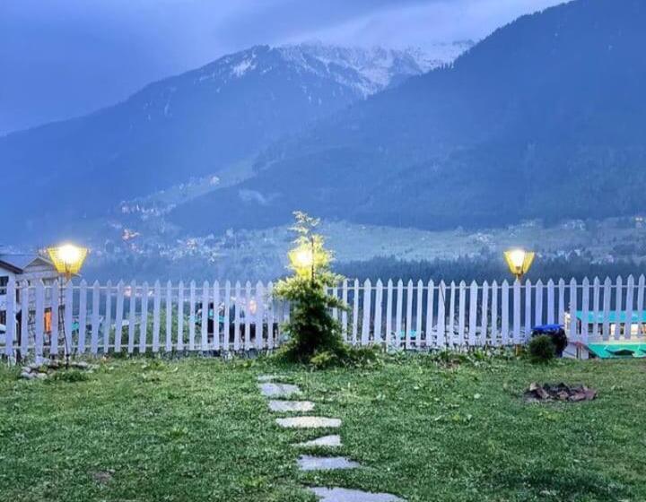 酒店 Muse Meadow Huts & Homestay