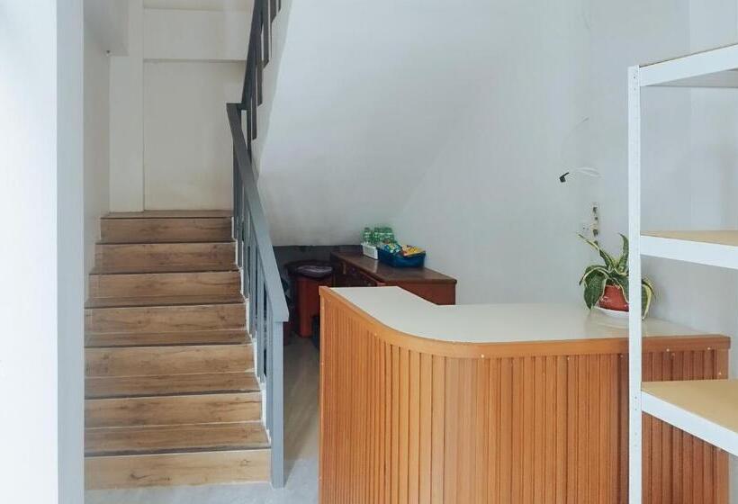 فندق Reddoorz At Elton Guesthouse