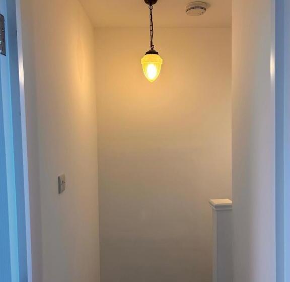 Пансион Rooms In London Next To Tube And Wimbledon