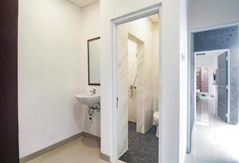 펜션 White Blue House   Private Room, Shared Pool And Kitchen   4