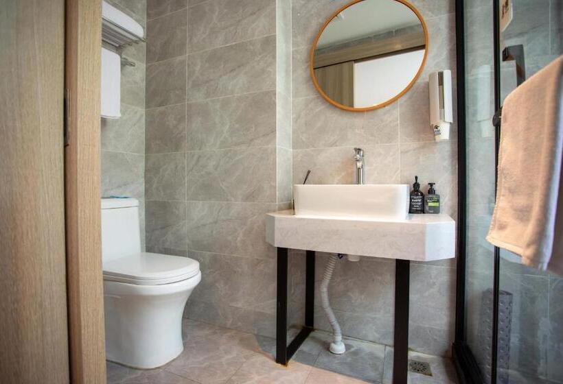 网鱼电竞酒店上海新国际博览中心店