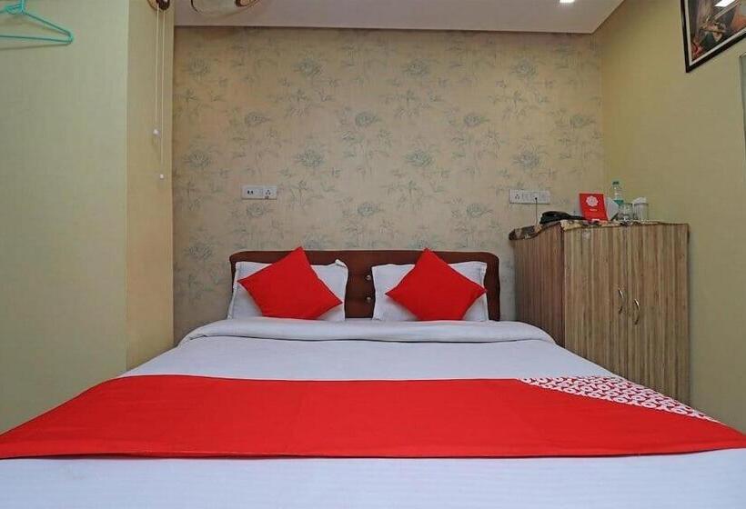 فندق Ashish Park