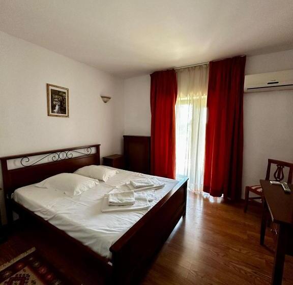 בית מלון כפרי Domeniile Negrea By Insieme Grand Resort