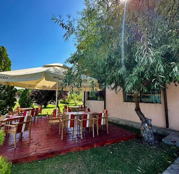בית מלון כפרי Domeniile Negrea By Insieme Grand Resort