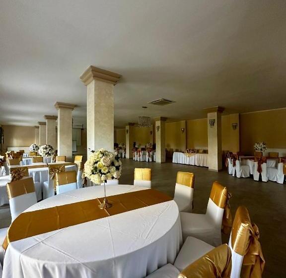 בית מלון כפרי Domeniile Negrea By Insieme Grand Resort