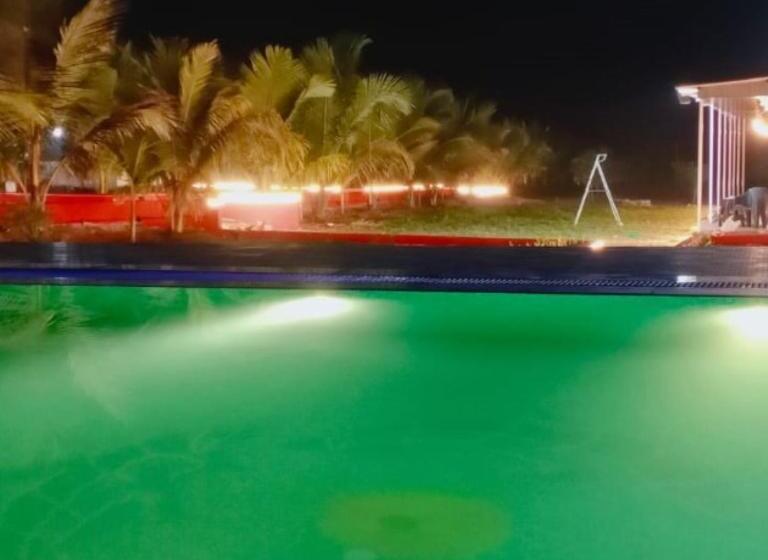 בית מלון כפרי Kanti Farms Badlapur