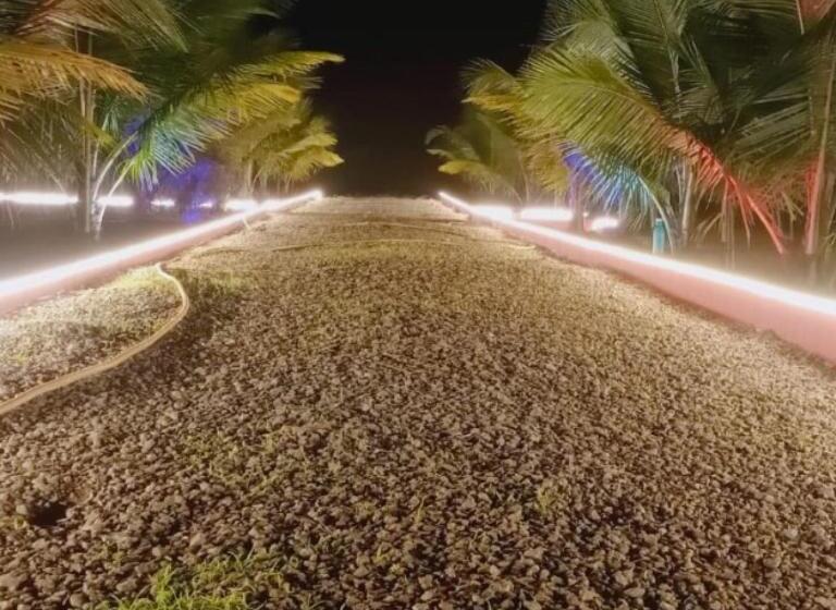 בית מלון כפרי Kanti Farms Badlapur