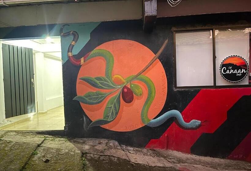 بنسيون Hostal Canaan Sanjo