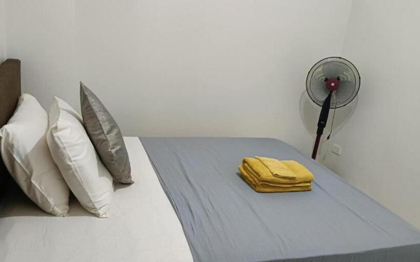 بنسيون Lakeview Penthouse By Timothy