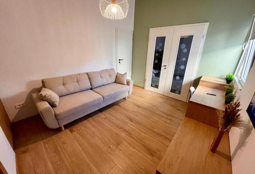 پانسیون Moxa Residence