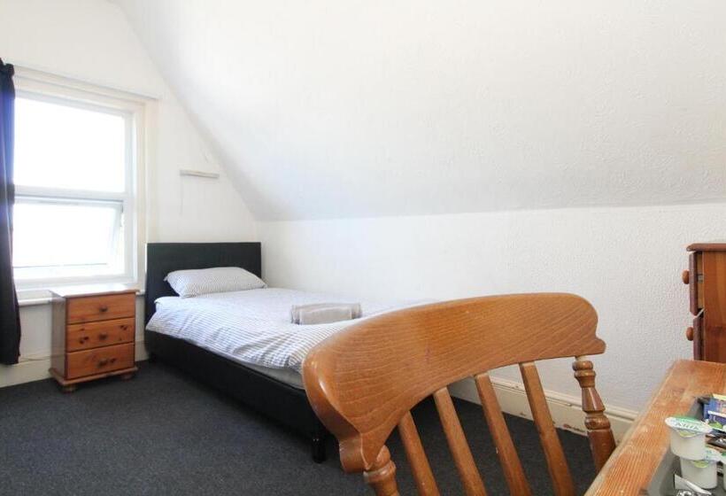 بنسيون Pebbles Guest House Room 21