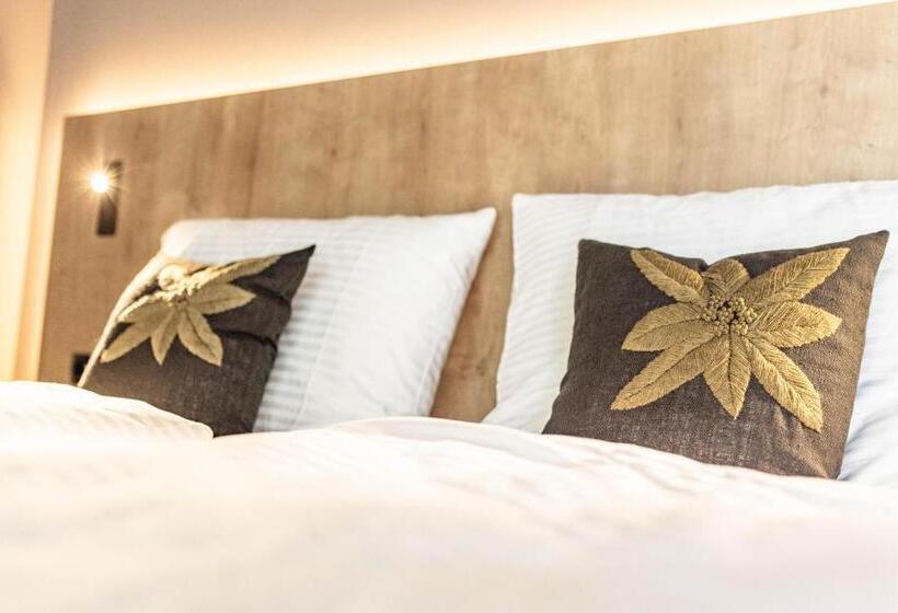 膳宿费 Villa Hubertus Luxuria Nova Suites   Adults Friendly
