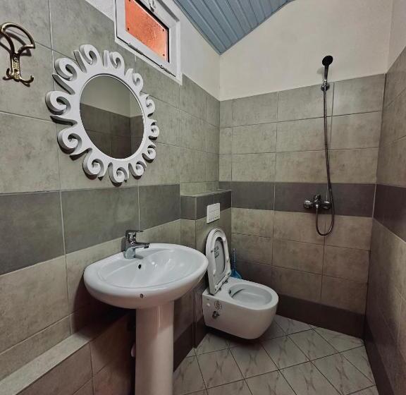پانسیون Woodhouse