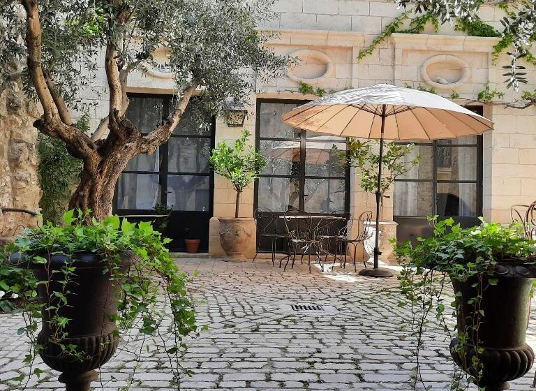 住宿加早餐  Chambre D Hôtes Commanderie