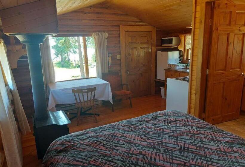Escott Bay Resort