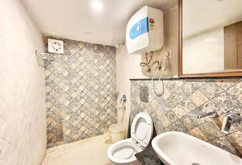 Hotel Savoy Residency Inn ! Mussoorie होटल सवॉय रेजीडेंसी इन, হোটেল সাভয় রেসিডেন্সি ইন , Near Mall Road H