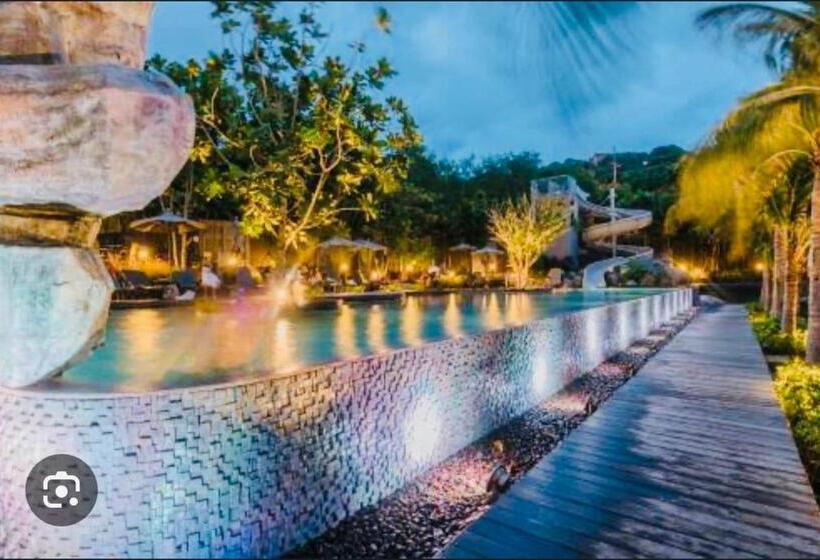 Hotelli Unixx Pattaya Walking Street