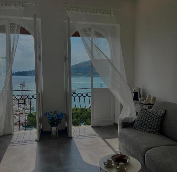 بنسيون Le Finestre Veneris