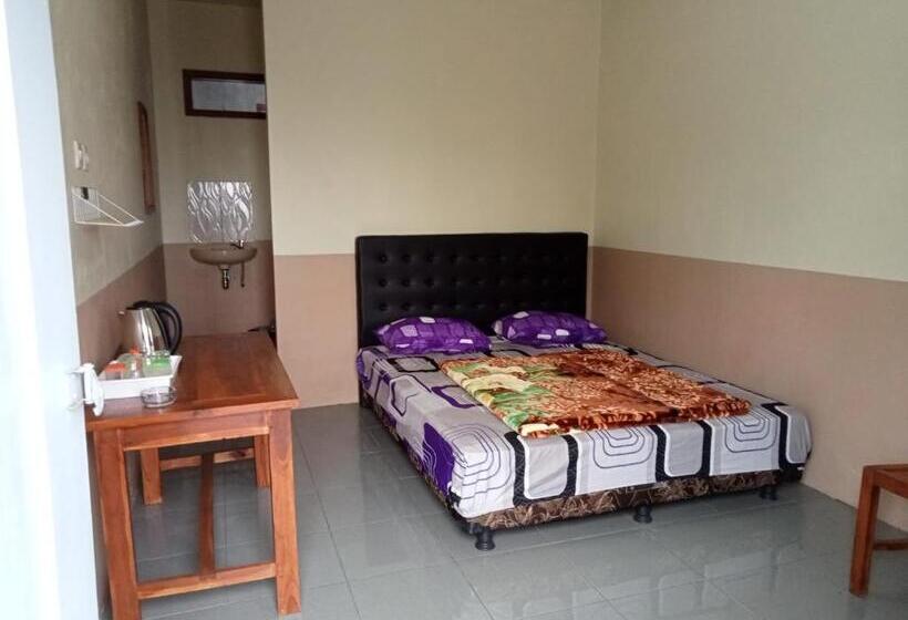 ペンション Tengger Indah Seruni Bromo