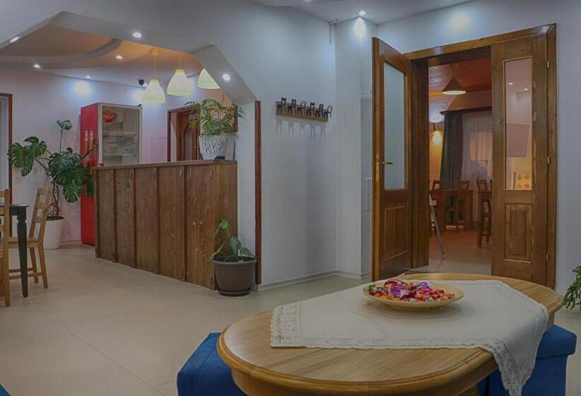 호스텔 Casa Camelia