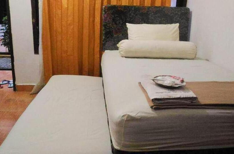 هاستل Penginapan Najwa Indah