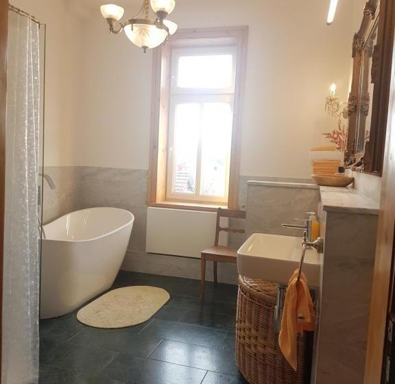 צימר Unik Villa Kurz Urlaub Mit Veranda Und Balkon