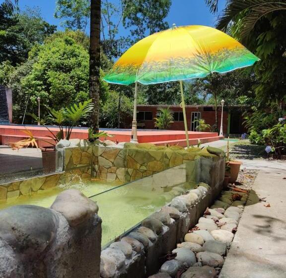 هتل Cabañas Horeb