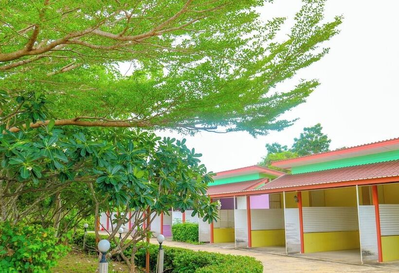 ホテル The Moon Resort Phetchaburi