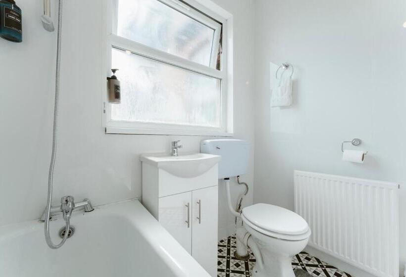 Пансион Manor House Great Rooms To Stay