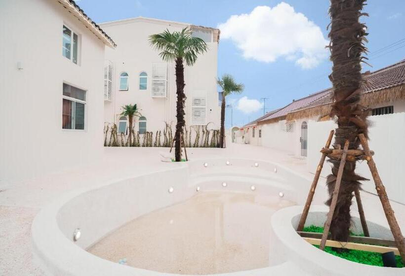 استراحتگاه 上海迪诺星辰度假民宿