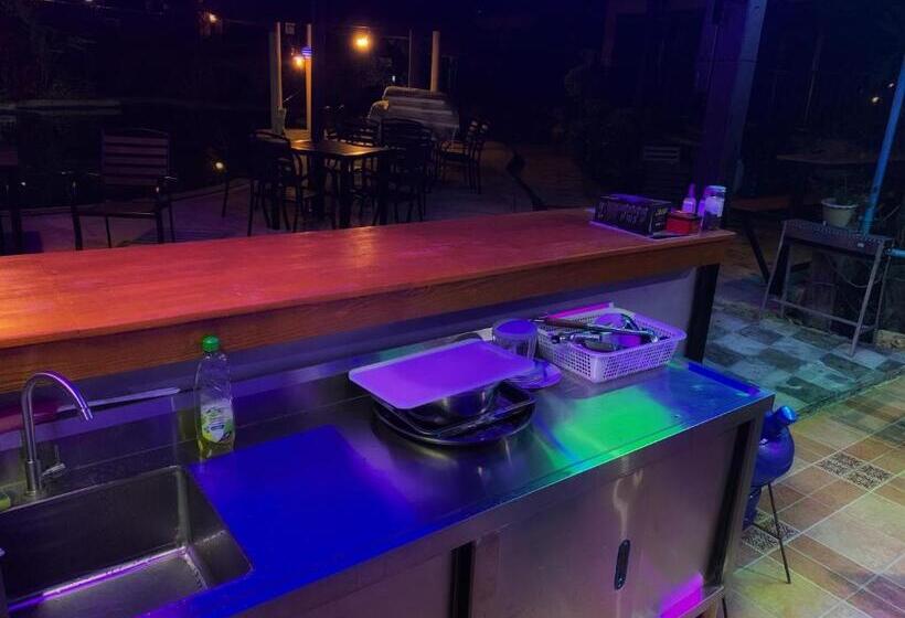 אתר נופש Patong Beautiful Pool Villa