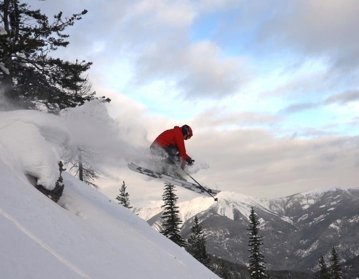 Ski Panorama   Golden   Fairmont   Free Radium Hot Spring Passes   Akiskinook Resort   Fully Equippe