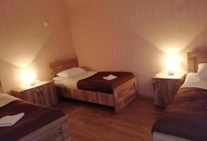 هاستل Guest House Elena