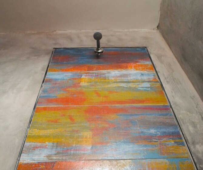 تختخواب و صبحانه Nomad Hostel