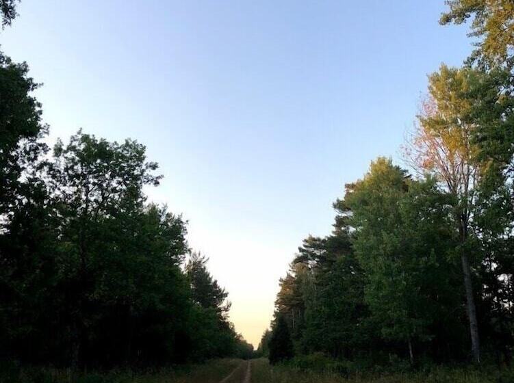 مبيت وإفطار Pensionat Grankullavik